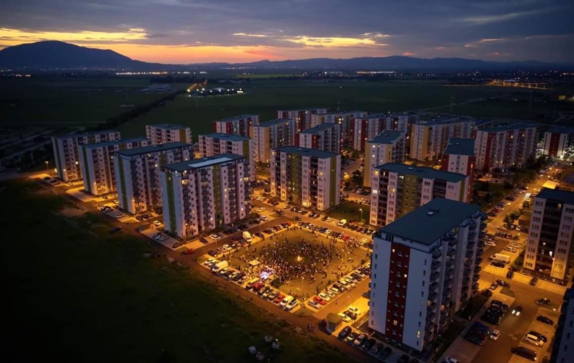 Avantgarden King Apart براشوف المظهر الخارجي الصورة